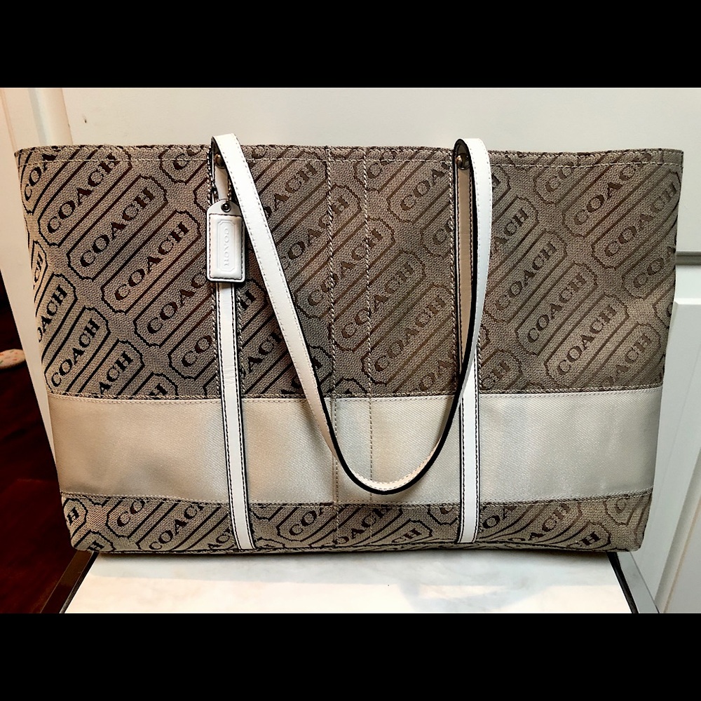 Coach Tote Final Mark Down